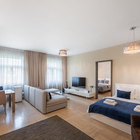 New Luxury Apt With Ac&Parking In The Center Of Prague Appartement Buitenkant foto