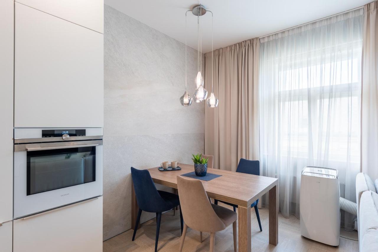 New Luxury Apt With Ac&Parking In The Center Of Prague Appartement Buitenkant foto