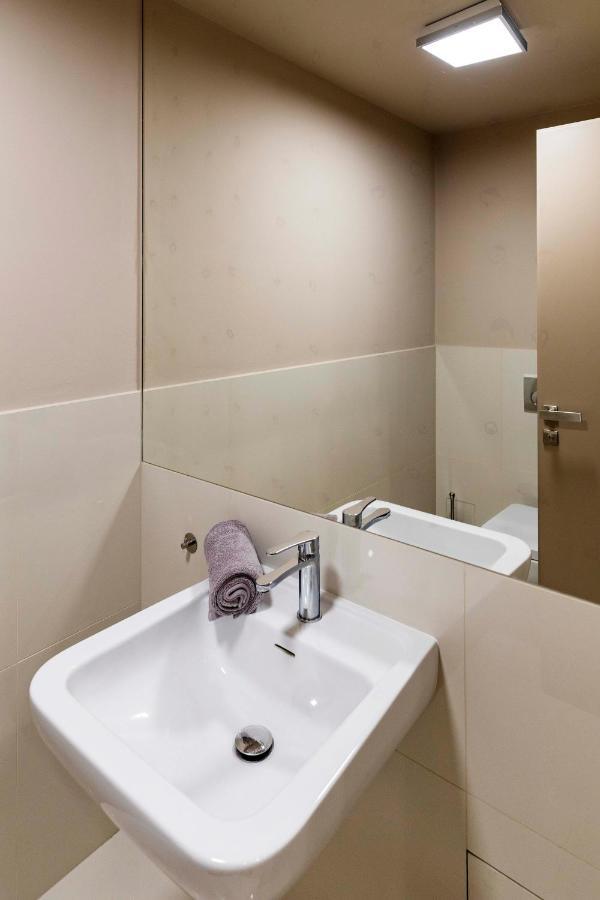 New Luxury Apt With Ac&Parking In The Center Of Prague Appartement Buitenkant foto