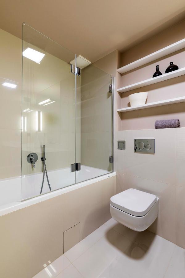 New Luxury Apt With Ac&Parking In The Center Of Prague Appartement Buitenkant foto